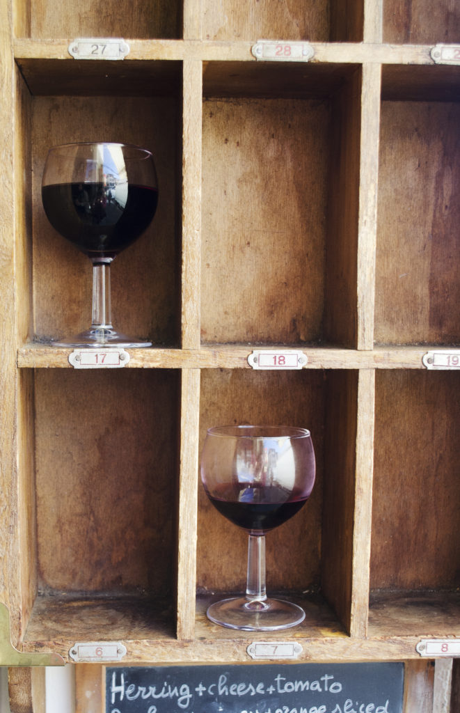 wine glass cubby