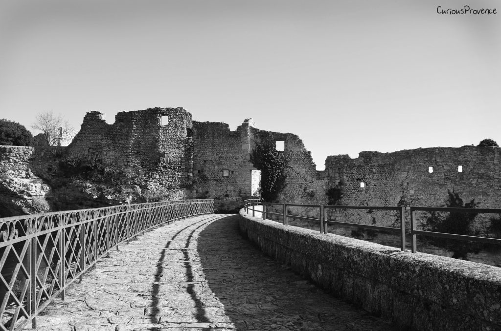 st saturnin les apt