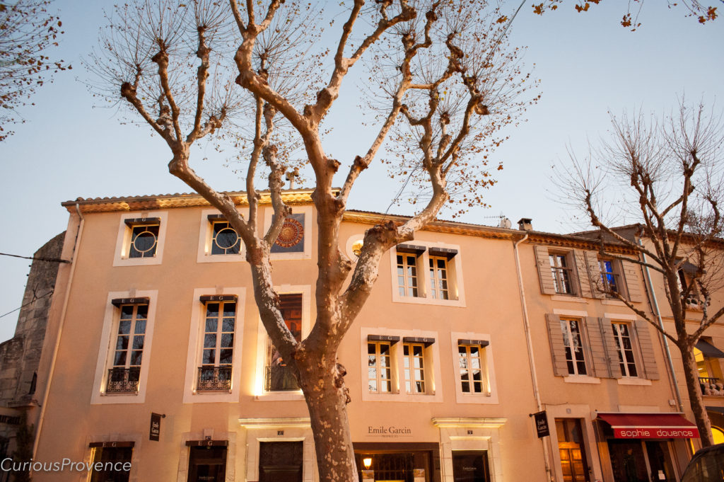 st remy de provence curiousprovence