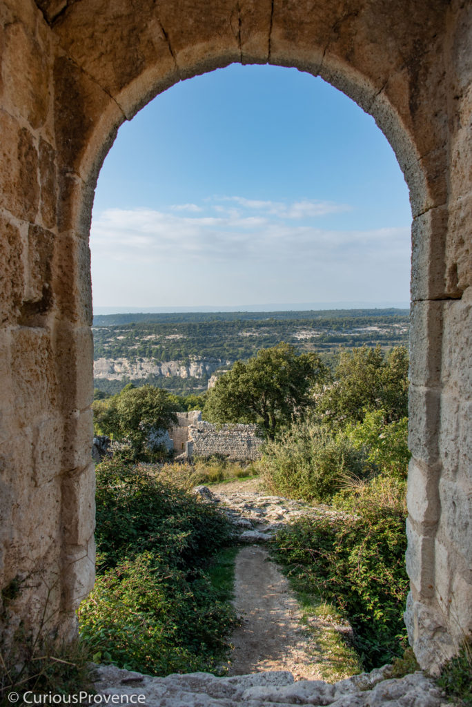 fort buoux curiousprovence